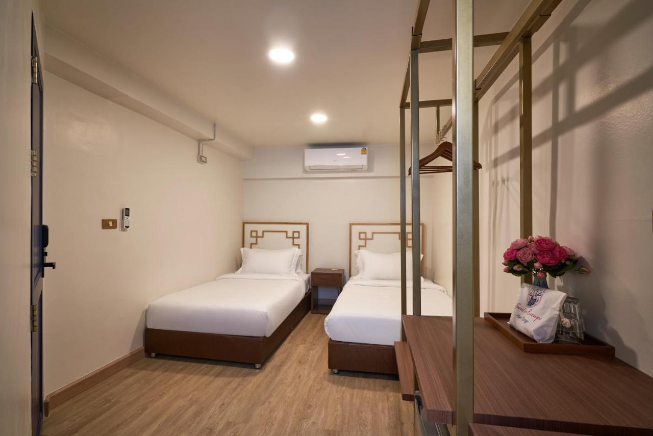 Sweet'S Escape Hotel Bangkok Exterior photo